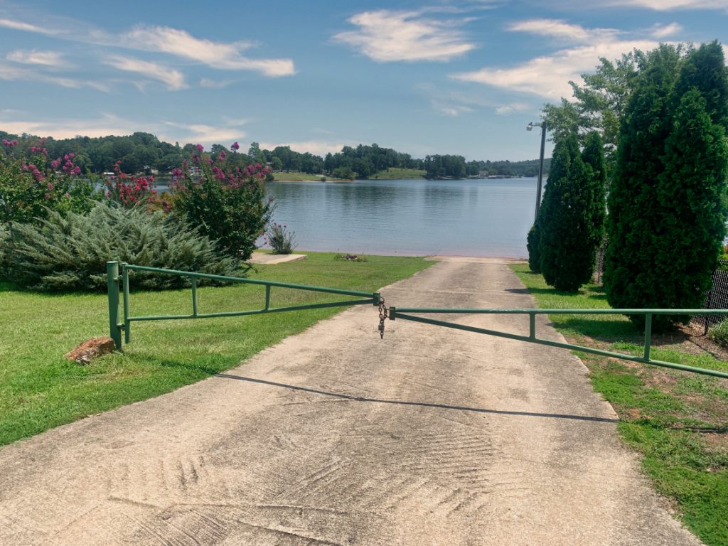 Captains Cove Lake Keowee Real Estate