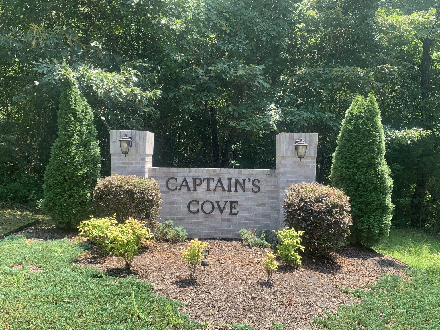 Captains Cove Lake Keowee Real Estate