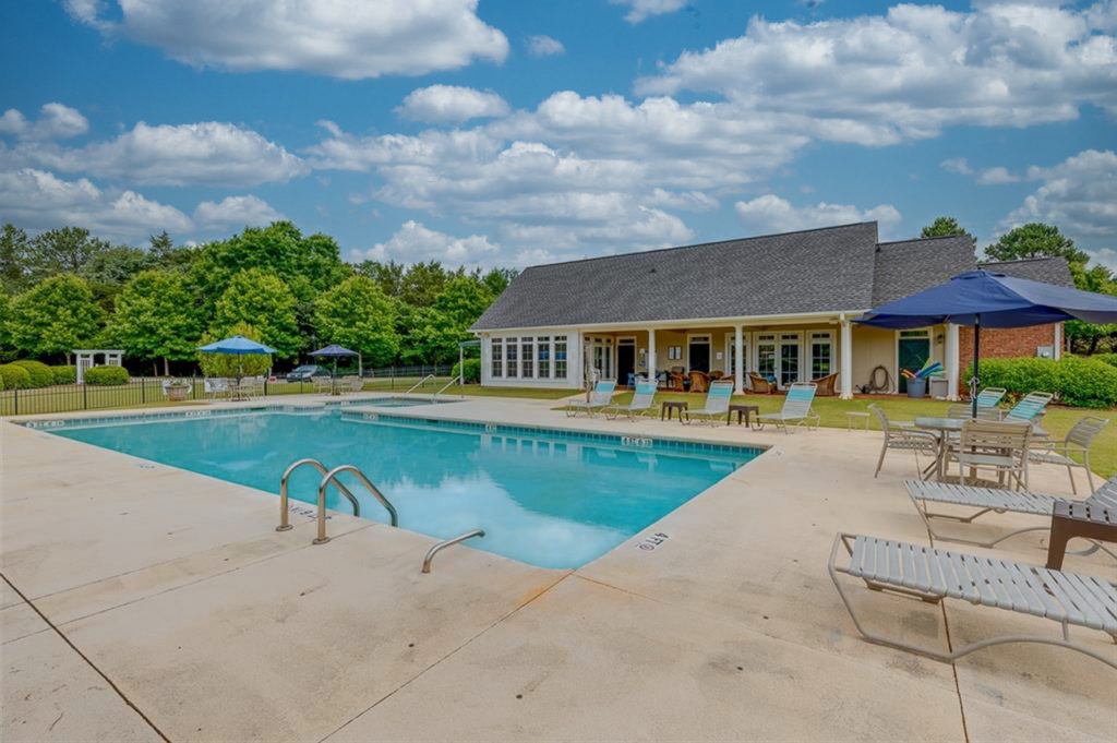 Cliffabee Leas Lake Keowee Real Estate